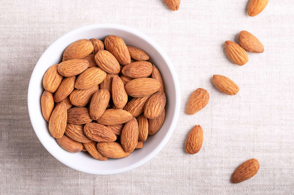 The Complete Guide to Almonds: Nutrition, Health Benefits, Culinary Uses, and Everyday Varieties